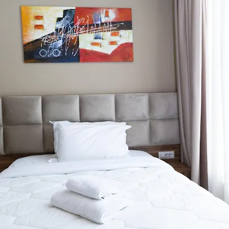 4r Colombo Hotel Tirana