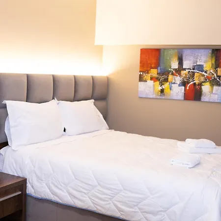 4r Colombo 3* Tirana