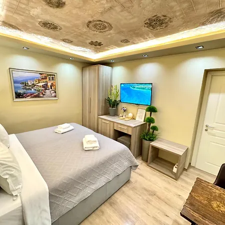 4r Colombo 3* Tirana