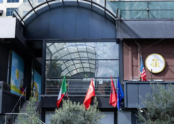 4r Colombo 3* Τίρανα