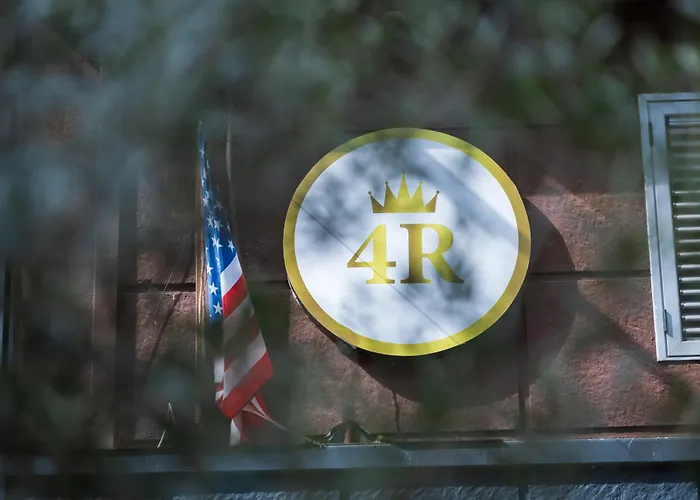 4r Colombo Τίρανα
