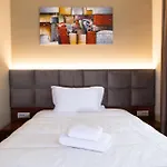 4r Colombo Hotel 3*