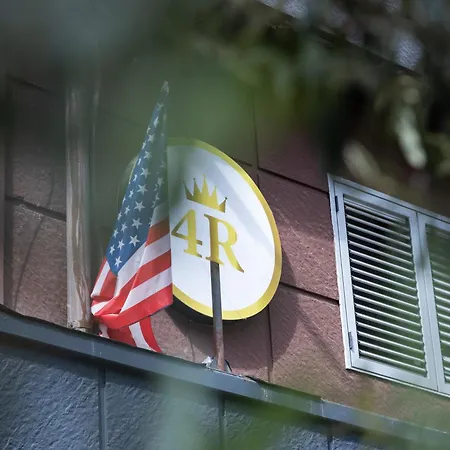 4r Colombo Τίρανα