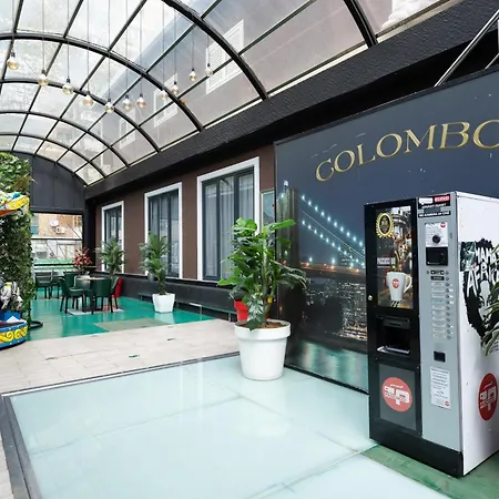 4r Colombo 3* Tirana