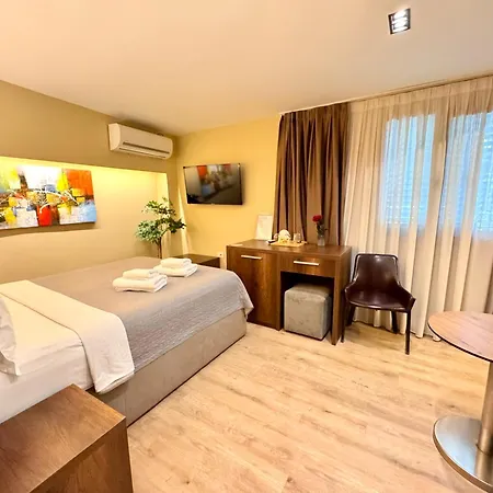 Hotell 4r Colombo Tirana