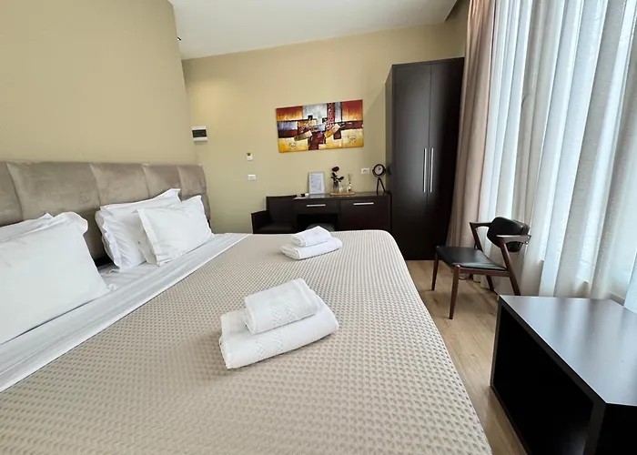4r Colombo 3*